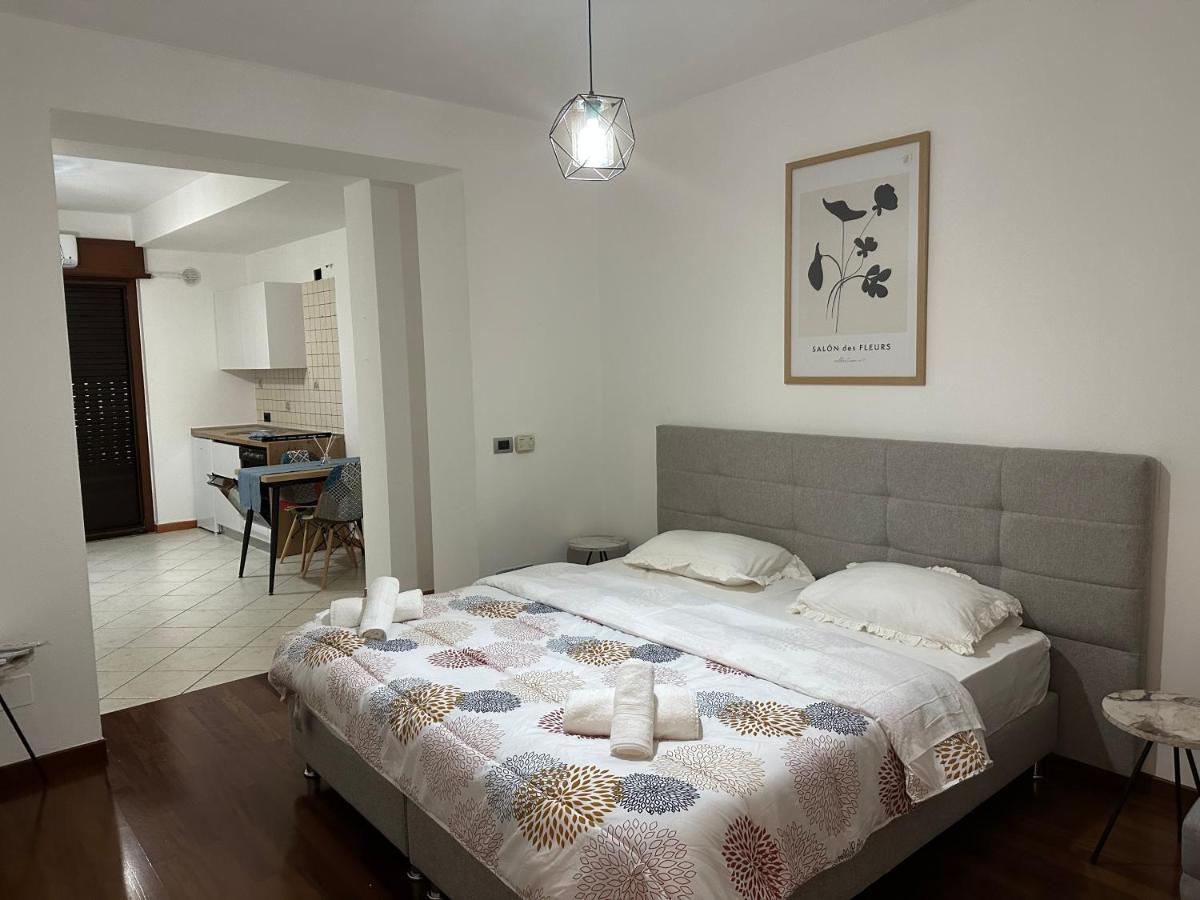 City Center Shkodra B&B Exterior foto